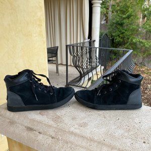 UGG Schyler Zip High Top Black Size 2 boxed